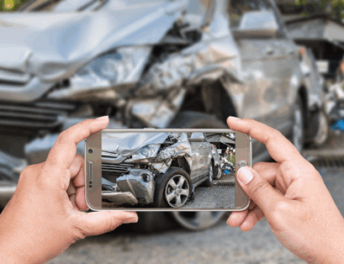 What Percentage Does A Lawyer Get In A Settlement Case In Florida?